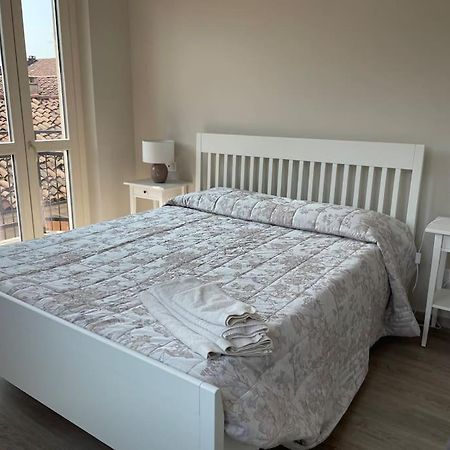 Suite De Rolandis Cin Itoo5Oo5C22Cdbezny Asti Exteriör bild