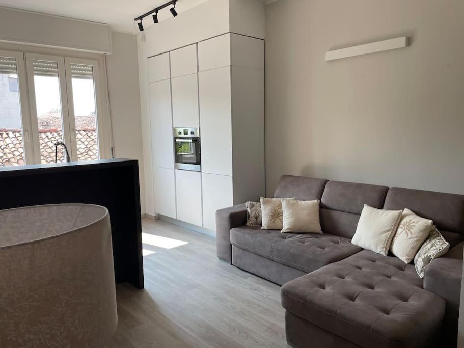 Suite De Rolandis Cin Itoo5Oo5C22Cdbezny Asti Exteriör bild
